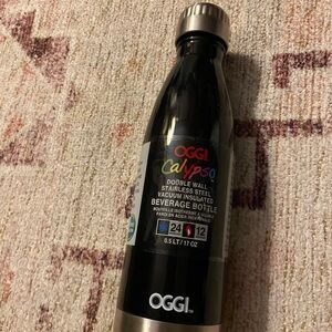 Oggi Calypso 25 oz. Double Wall Stainless Steel Insulated Bottle